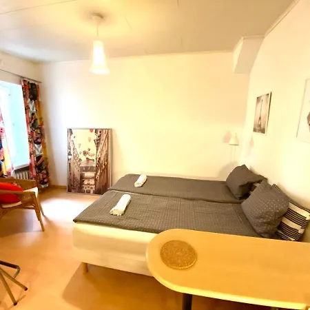 Cozy And Peaceful/уютный уголок Apartment *